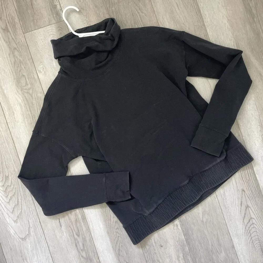 Lululemon Pullover Sweater stress less turtleneck womens Black size 6 athleisure